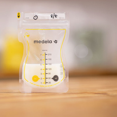104424-25 UD. BOLSAS ALMACENAMIENTO LECHE EASY POUR MEDELA(3-0)-1